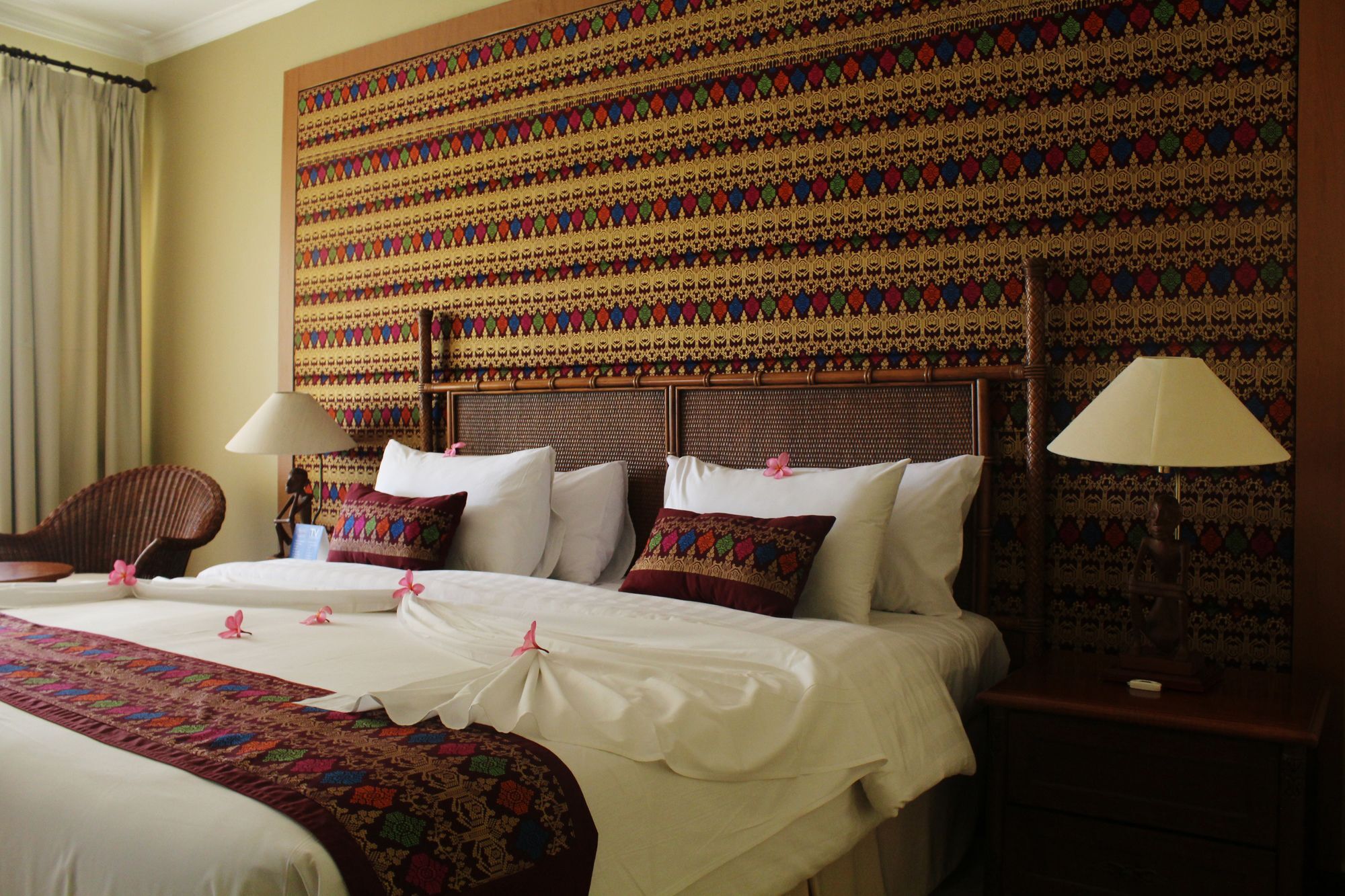 Mangsit Suites By Holiday Resort Lombok 外观 照片